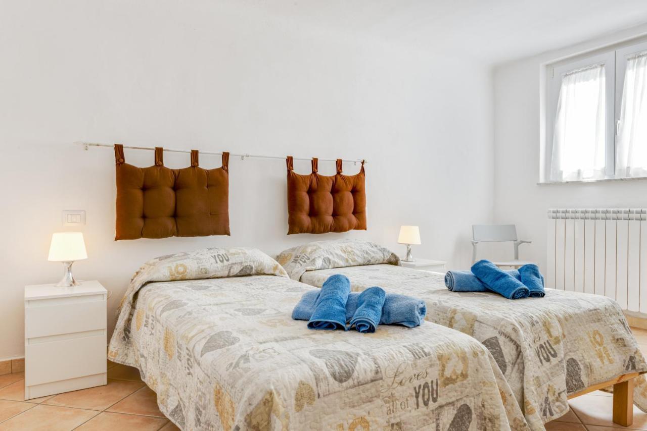 Appartement Migliarina Bedrooms