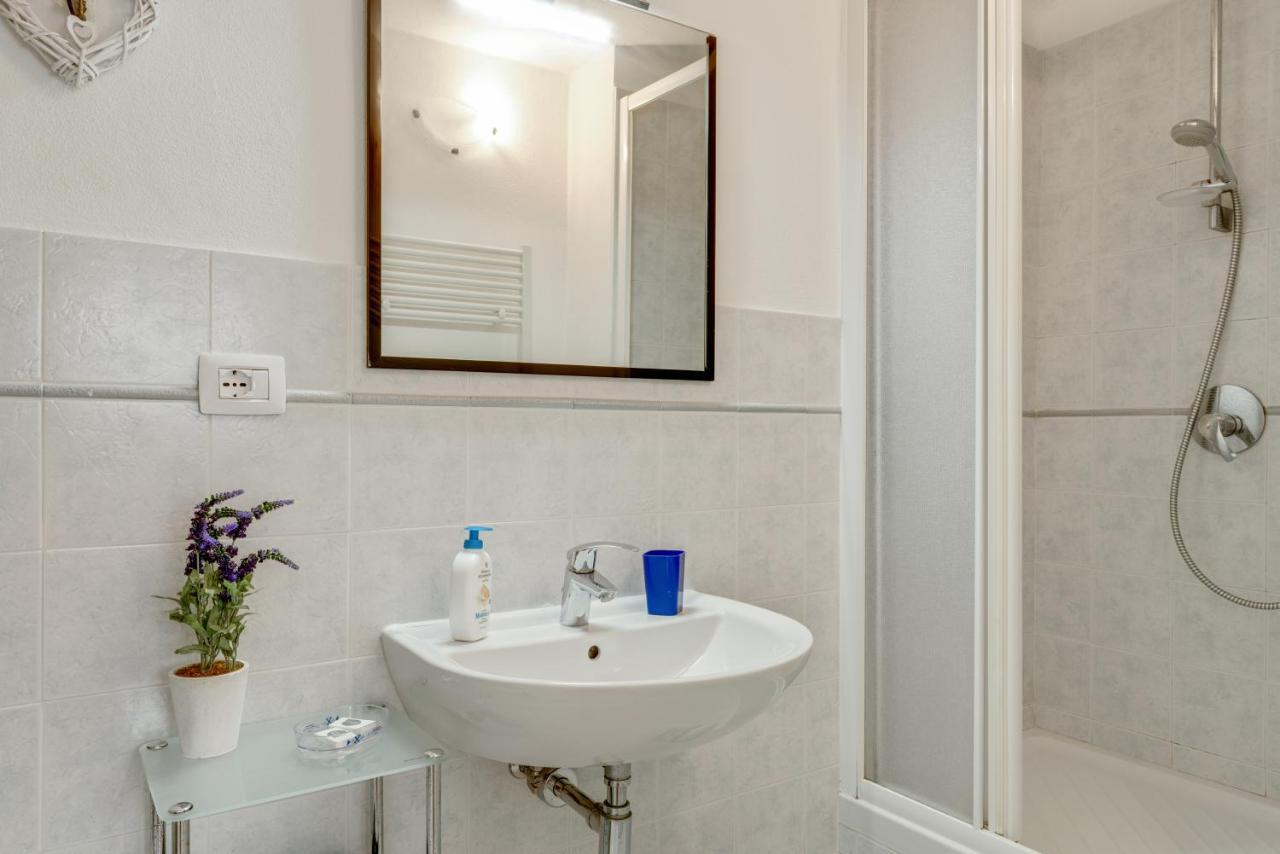 Appartement Migliarina Bedrooms